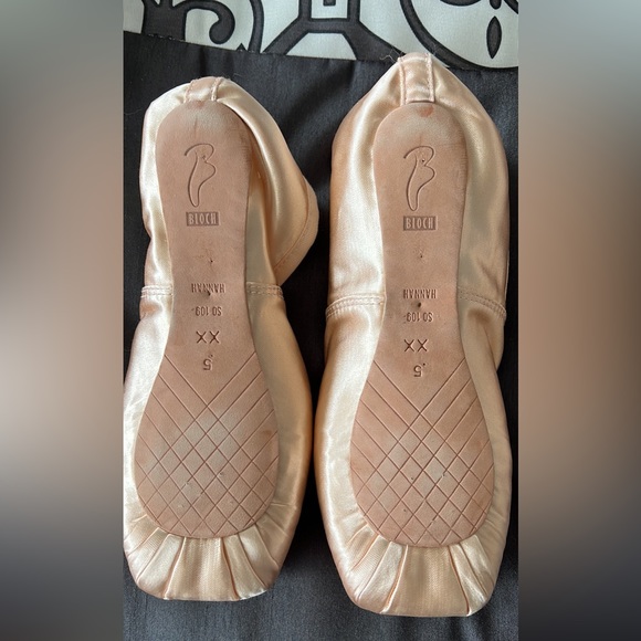 2 pairs of Block point shoes - Picture 5 of 6